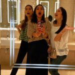 Mira Rajput Instagram - You can’t sit with us 👯‍♀️