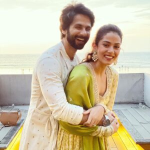 Mira Rajput Instagram - Love and light💫 #HappyDiwali