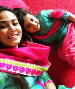 Mira Rajput Instagram - Match 👯‍♀️ #tb