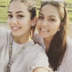 Mira Rajput Instagram – Happy birthday to the one that validates sanity in our gene pool 😍 
Thank you for always being there, no matter what; across time, place and headspace. (And for being official referee between @priyatulshan and me). You are beautiful inside-out. You’re the one we all look up to ❤️
Love you so so much  #sistersister #missyouallthetime #