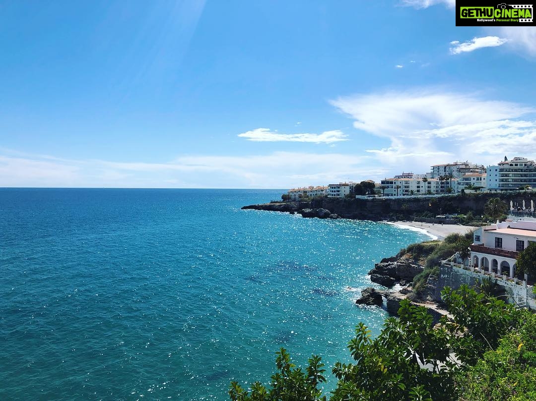 Mira Rajput Instagram - #vibe El Balcón de Europa, Nerja