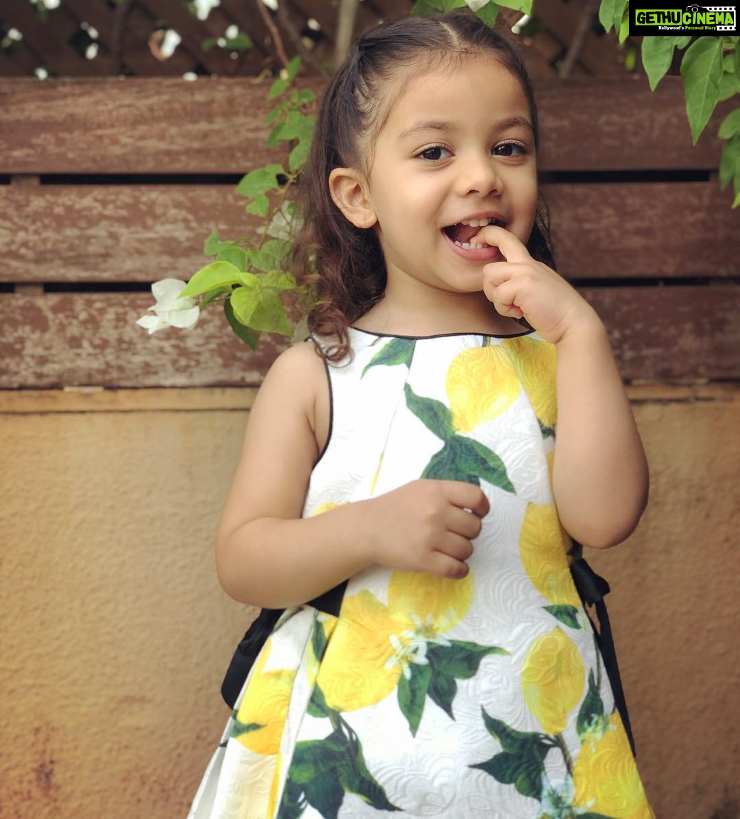 Mira Rajput Instagram - My big little girl 🌼 Clicking you in the same spot since the start and suddenly you don’t fit in my frame! How did you grow up so fast.. My darling. Naughty and kind. God blessed us. #mysweetheart