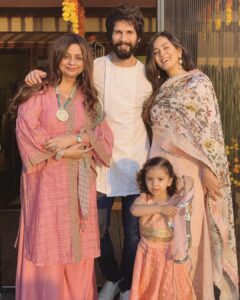 Mira Rajput Instagram - With Dadi!! Ta-Thai-Thai-Tat 😘