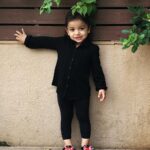 Mira Rajput Instagram - Growing up too fast! 🎀