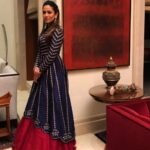 Mira Rajput Instagram - Always stand tall. @nachiketbarve @shriharidiagems @theanisha