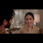 Mira Rajput Instagram - The Diwali season is here and this time, our festivities are all about staying connected! #StayConnectedStaySmarter #OnePlusTV