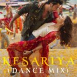 Mouni Roy Instagram - Bring in the weekend by grooving to this version of Kesariya - #KesariyaDanceMix! ✨ Video out now.
