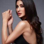 Mouni Roy Instagram - How ya fixed for moonlight how ya fixed for stars how ya fixed for kissing while we listen to soft guitars.. ~ frank sinatra