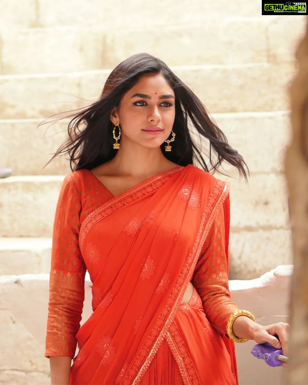 Mrunal Thakur - 1.4 Million Likes - Most Liked Instagram Photos