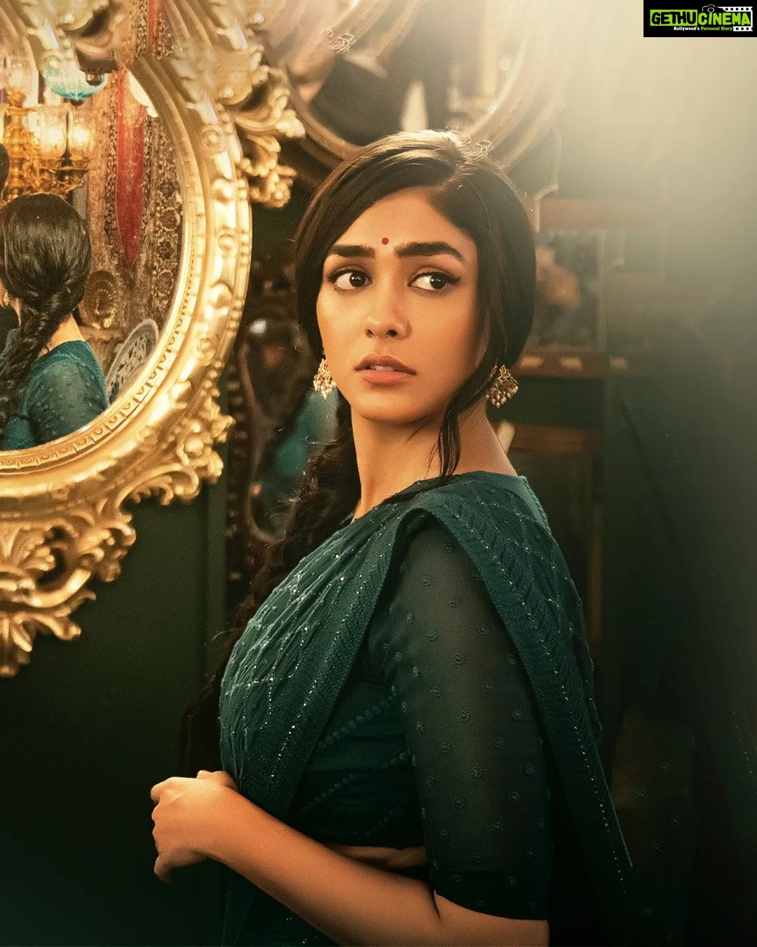 Mrunal Thakur - 1.4 Million Likes - Most Liked Instagram Photos