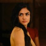 Mrunal Thakur Instagram – the universe is about 13 billion years old, and we ended up existing in the same timeline as @mrunalthakur! 🌻🥺 still think the world is against you? 👀

#SitaRamamOnPrime, watch now