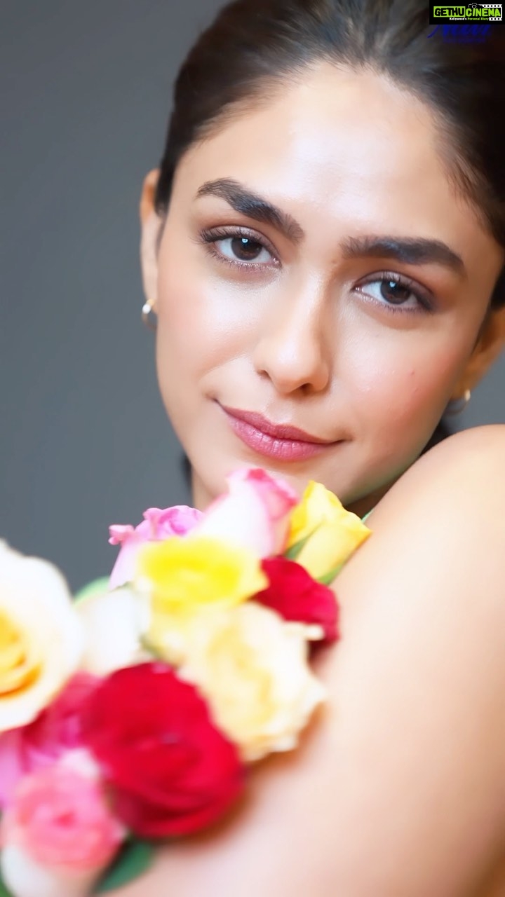 Mrunal Thakur Instagram - 3 quick and easy steps for hairless shiney legs with Nair! Just Apply, Wipe and Clean. Shop now on www.nairindia.com