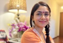 Mrunal Thakur Instagram - Happy Dhanteras ✨