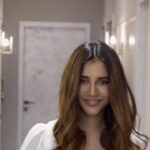 Nabha Natesh Instagram – #AD 
Hair Transformation Alert!
Nothing better than a hair color upgrade to make you feel confident. Amazed by how the French Balayage by @lorealpro is glam yet subtle and effortless.
Got mine personalised from @bubbles_india. 

@lorealpro_education_india
#FrenchBalayageIndia #MyFrenchBalayage

🎥 @suren_snapz
✂️ @monishhmk