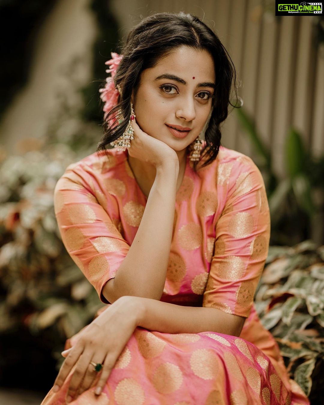 Namitha Pramod Instagram - തിരുവാവണി രാവും മനസാകെ നിലാവും.✨ എല്ലാവർക്കും എന്റെ ഹൃദയം നിറഞ്ഞ ഓണാശംസകൾ.☀️ Happy Onam ♥️ @dink4n @neethu_makeupartist @labelmdesigners @rashmimuraleedharan @ladies_planet_rental_jewellery #pic #picoftheday #onam #onamvibes #instagram #instadaily #culture #festival #she #india #kerala Kochi, India