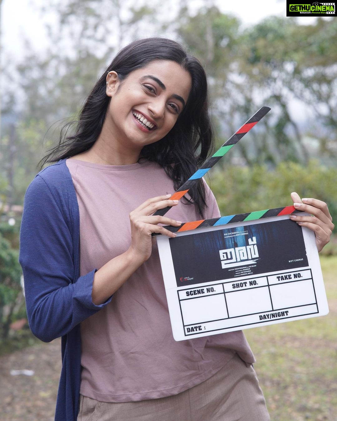 Namitha Pramod Instagram - IRAVU ⚡️ Started filming Iravu yesterday! Thank god for every blessing.Keep us in your prayers ♥️ @syamdhar @fazlin_muhammad @ajil_wilson @rajzacharias @jaffaridukki_official #danielbalaji Wagamon
