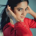 Namitha Pramod Instagram – Alexa,play Vennilaa Velicham Kinnathil Vizhundhu 
Niraindhaal Vazhindhaal Magizhchchi ☀️♥️

📷: @noorasakirphotography 
Wearing : @saltstudio 
Styled by: @styledbysmiji 
#eeshopromotions #sonyliv 
Watch Eesho on : @sonylivindia