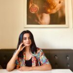 Namitha Pramod Instagram - All excited !!! Eesho is going to get released ✨Yaaay !! PS : When your best friend knows your perfect angles 😻 📷: @jahnavinair_