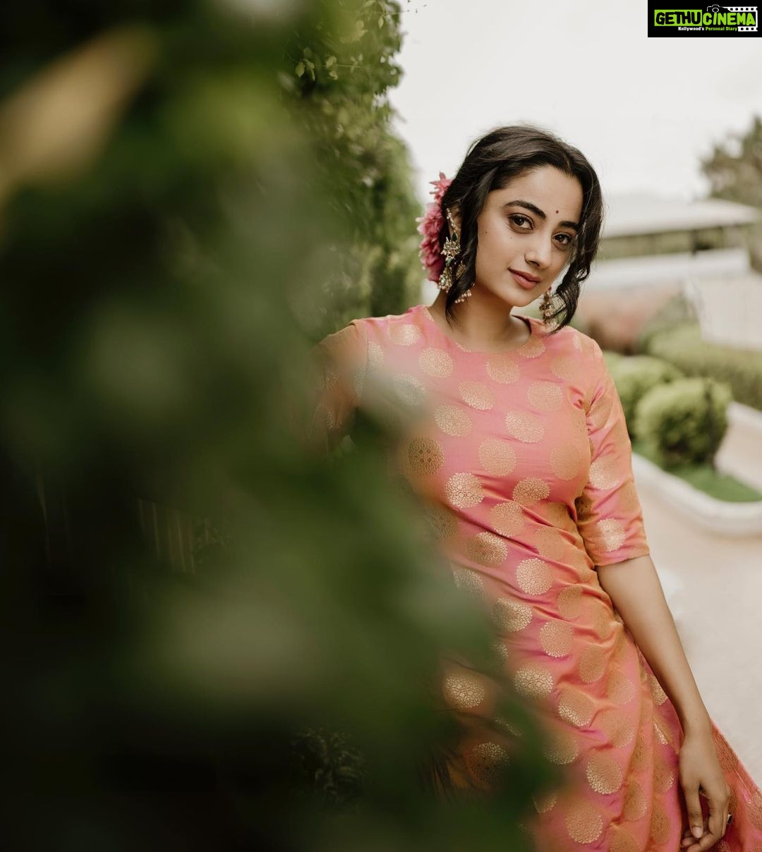Namitha Pramod Instagram - തിരുവാവണി രാവും മനസാകെ നിലാവും.✨ എല്ലാവർക്കും എന്റെ ഹൃദയം നിറഞ്ഞ ഓണാശംസകൾ.☀️ Happy Onam ♥️ @dink4n @neethu_makeupartist @labelmdesigners @rashmimuraleedharan @ladies_planet_rental_jewellery #pic #picoftheday #onam #onamvibes #instagram #instadaily #culture #festival #she #india #kerala