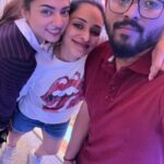 Nazriya Nazim Instagram - Dubai 💙🤍💛