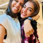 Nazriya Nazim Instagram - Dubai 💙🤍💛