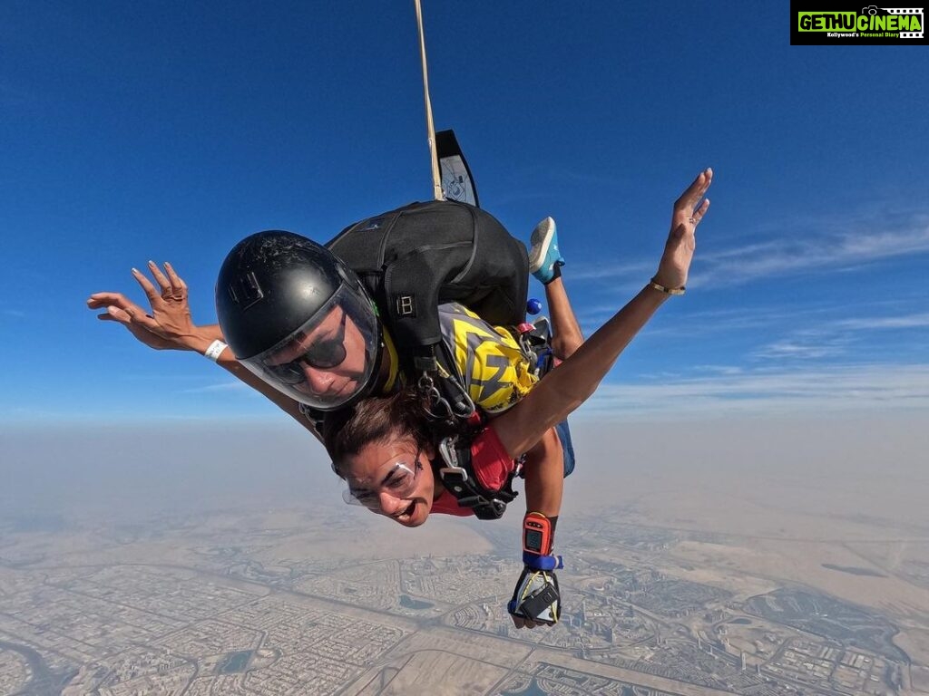 Nazriya Nazim Instagram - So this happened ….n oh my god …..it’s blisss🤍🤍🌠🌠🌠 Eeeeeee🙈🙈🙈I jumped off the plane-to fall into my Dubai ….literally Dreams do come true♥️ #mydubai
