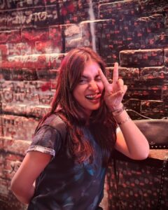 Nazriya Nazim Instagram - ✌🏻 🤪