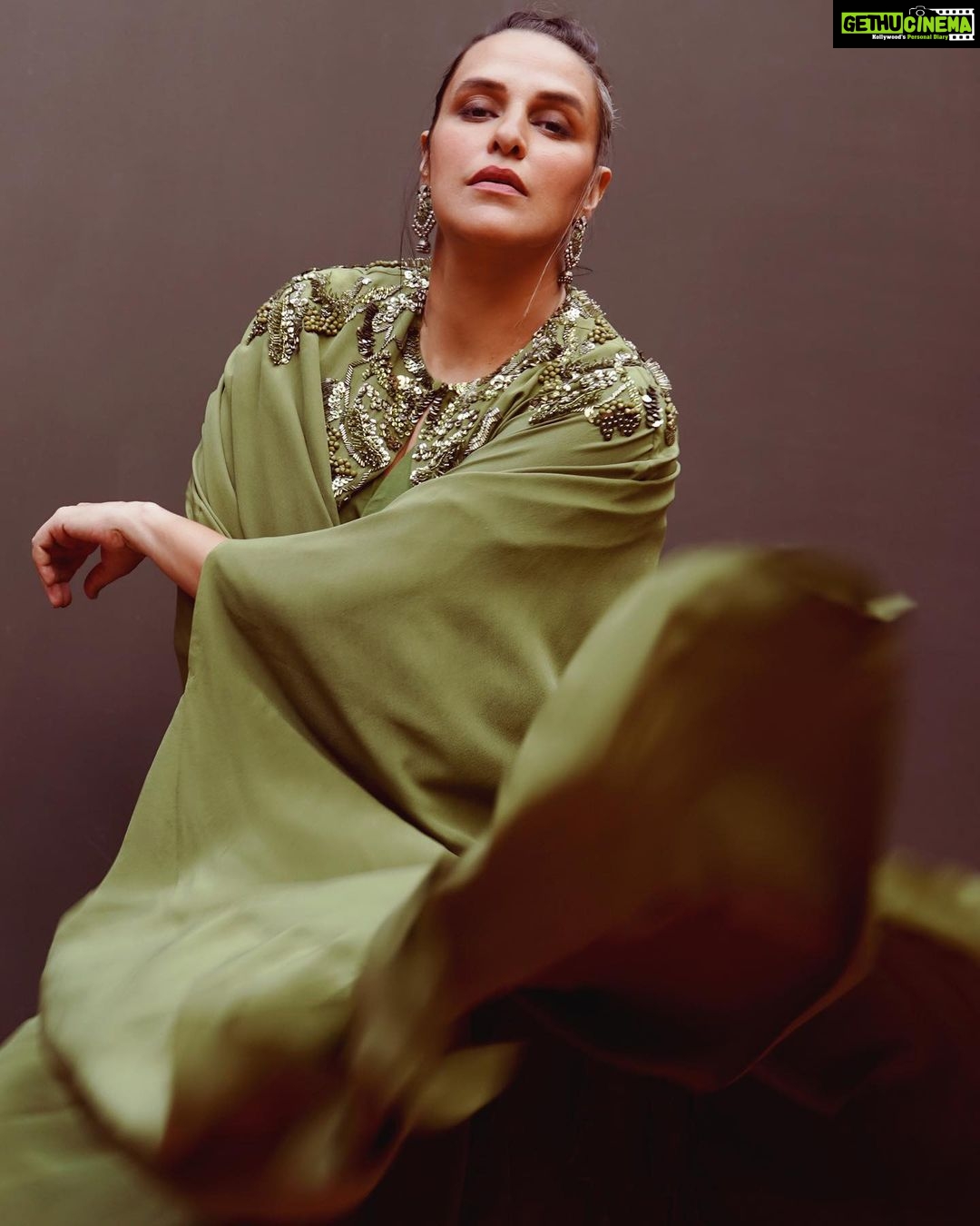 Neha Dhupia Instagram - See green 🍃 . . . . . #eventdiaries 📸 @kapilcharaniya Muah @venusferreira In @theohailakhanofficial