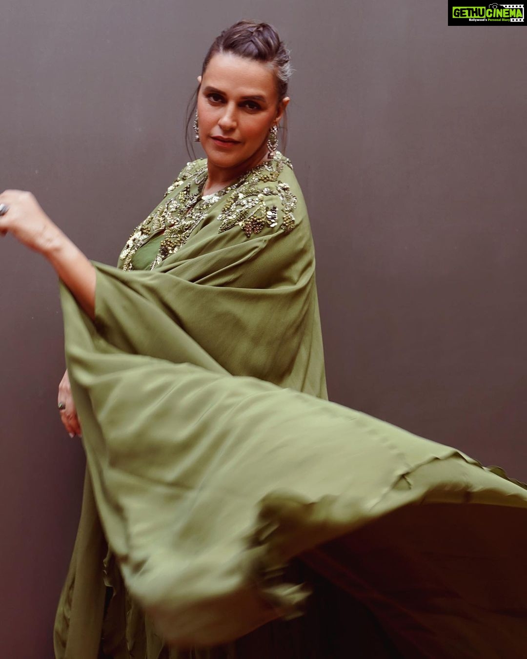 Neha Dhupia Instagram - See green 🍃 . . . . . #eventdiaries 📸 @kapilcharaniya Muah @venusferreira In @theohailakhanofficial