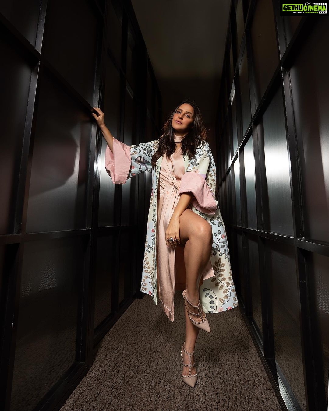 Neha Dhupia Instagram - … and my new found love for pink continues …. 💖 . . . . . @limerickofficial @maisonvalentino Muah : @hamidahairartis @mitavaswani 📸 @ekansh_katiyar @picture_tailor @that_cameraguy