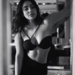 Neha Sharma Instagram - Vibesssss….