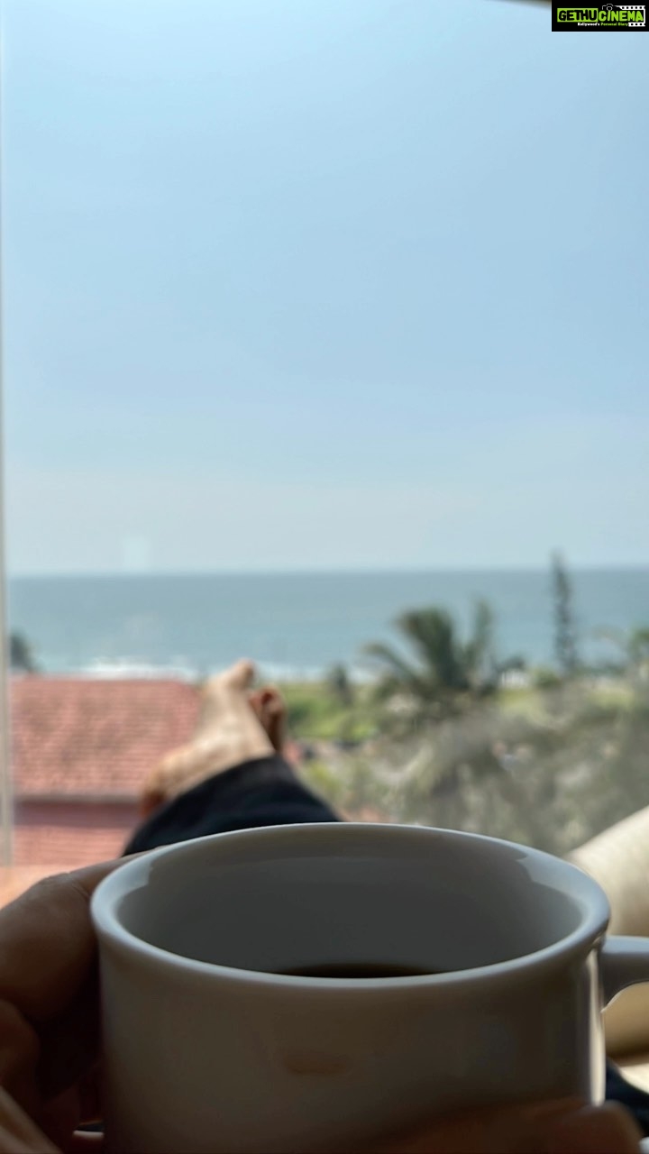 Neha Sharma Instagram - Happy Sunday ☕️💕 #reels #reelsinstagram #reelitfeelit