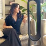 Neha Sharma Instagram – Coolest new edition to my living room.Here’s to a healthier environment thanx to @dyson_india #dysonindia #properpurifucation #airpurifier