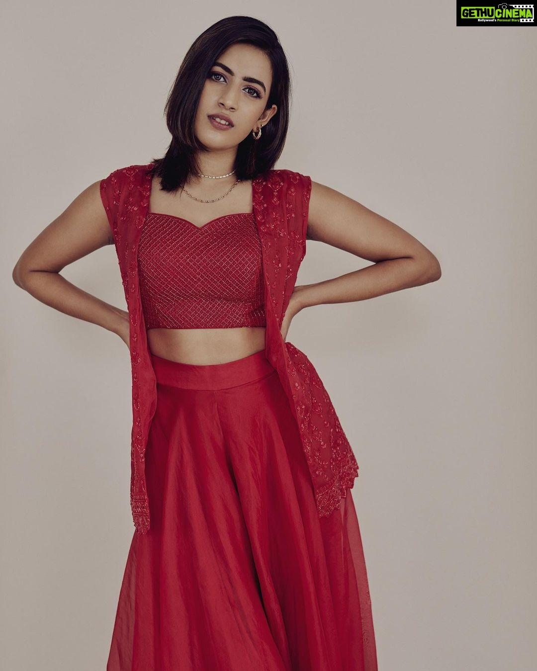 Niharika Konidela Instagram - I ran out of quotes for red colour. Here’s a rose 🌹 . Styled by - @ashwin_ash1 & @hassankhan_3 Asst by - @stylebyannapurna Outfit - @varunchakkilam HMUA- @lemysumi_makeupartist Shot by - @arifminhaz
