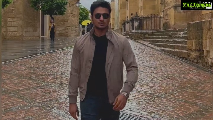 Nikhil Siddhartha Instagram - Behind The Scenes Dr.Karthikeya looking for More Mysteries.. meanwhile #Karthikeya2 still playing in Thousands of Theatres Worldwide. Do go watch now if u haven’t yet 🤗🔥😇 #Karthikeya2Hindi @anupamaparameswaran96 @aaartsofficial @peoplemediafactory @harshachemudu @chandoo.mondeti @actorysr