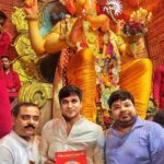Nikhil Siddhartha Instagram - Wishing u all a Happy Ganesh Chaturthi from the LalBaughcha Raja Ganesh… Took Blessings of Ganapathi Bappa and Thanked him for the LifeChanging Success he has blessed team and me with #Karthikeya2 #Karthikeya2Hindi Lalbaug Cha Raja