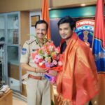 Nikhil Siddhartha Instagram - Honoured to be Felicitated & Recognised by the Commisioner of Police VC. Sajjanar Sir for our COVID Related Work During the second wave and Interacting with the frontline Covid Police Warriors. #covid_19 #covid #corona