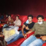 Nikhil Siddhartha Instagram – Felt Great to be back watching a Movie in the Theatre with Friends #vakeelsaab Enjoyed a Lot.. especially the SuperWoman Inspector Scene 😀 
@pallavi.varma @naveen_priyatham @dolikareddy_bobba
