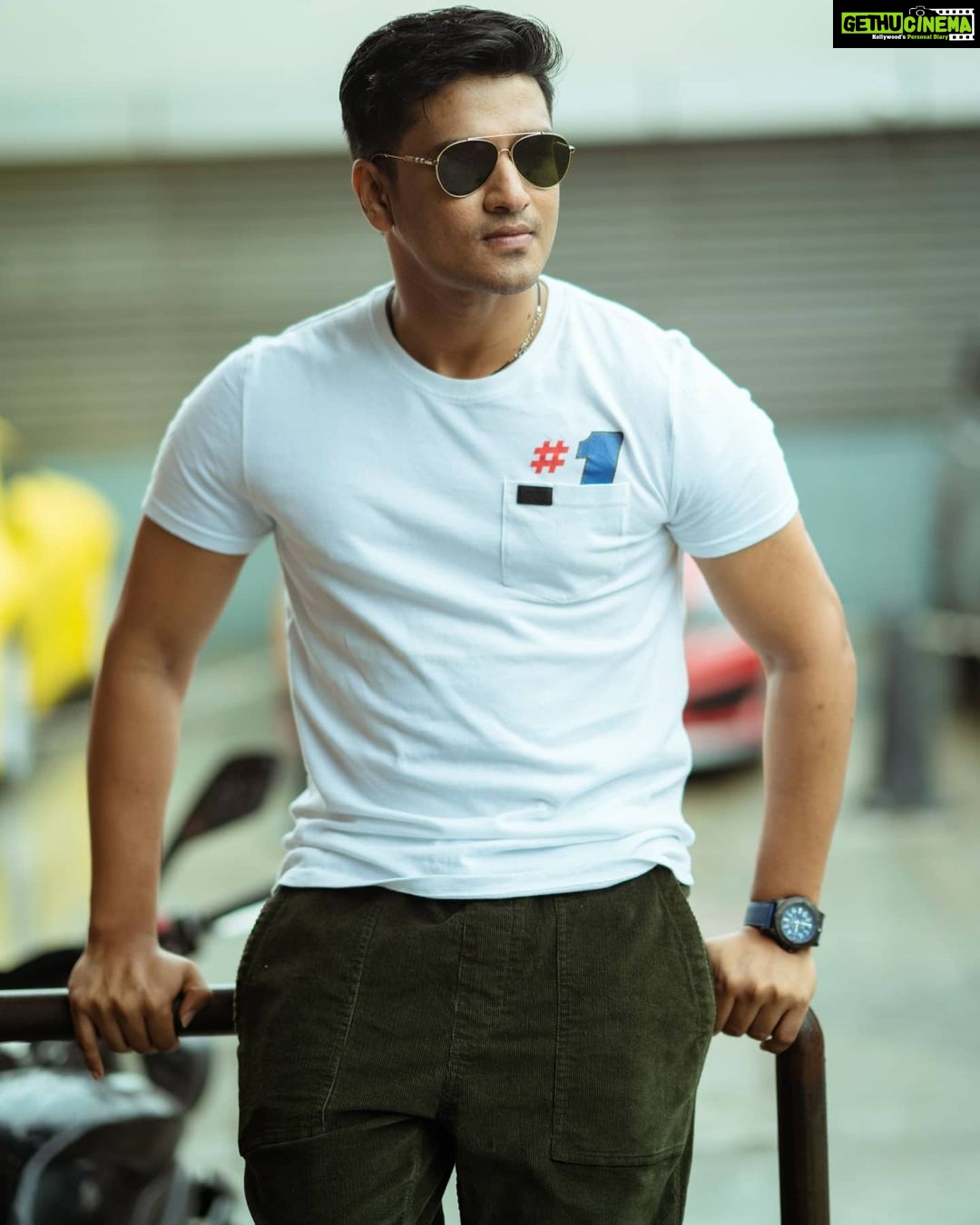 Nikhil Siddhartha Instagram - #SuperDry Styled by @rashmitathapa Shot by @adrin_sequeira Hair by @deparsalon MUA by @makeupbyradhikadave Outfit by @superdryindia