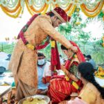 Nikhil Siddhartha Instagram – Just Got MARRIED 😇🙏🏽 #nikhilpallavi #nikpal #lockdownwedding @aswin_suresh_photography @ekaa_customdecor