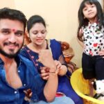 Nikhil Siddhartha Instagram – Rakshabandhan Celebrations at home…My sister Sonali Tying the Rakhi nd niece Rithu Posing😄 
Wishing u all a #HappyRakshaBandhan