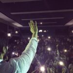 Nikhil Siddhartha Instagram – This pic from the iconic SANGAM SHARATH Theatre vizag… A Full House today for KESHAVA 🙏🏼
Meeting ppl is happiness 🤗 
Thanks for the massive success