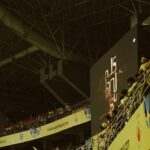 Nivin Pauly Instagram - A thrilling and unforgettable night at the #ISL2022, launching the #PadavettuTrailer with the #Manjappada 💛💛 Thank you for all the love and joy you gave us! ❤️🙏🏼 Thank you to @KeralaBlasters, @indiansuperleague @kbfc_manjappada, @starsportsindia @eastbengalfootballclub for this unforgettable night. 💪🏼🙏🏼 #ISL #IndianSuperLeague #IndianSoccerLeague #Keralablasters #LetsFootball  #PadavettuTrailer out now! ▶️👉🏼 #LinkInBio Padavettu releasing in a cinema near you on 21st October, 2022. @padavettumovie @sunnywayn @officialaditibalan @remya.suresh @shinetomchacko_official @shammithilakan_ @actorindrans @liju_krishna @saregama_official @saregamamalayalam @yoodleefilms @_bibinpaul @deepakdmenon @shafique_mohamed_ali #GovindVasantha @subhaashkarun @anvarali113 @renganaath_r @ganpat_kannan @masharhamsa @ronexxavier4103 @shanishaki @ranjini_achuthan @javedchempu @harikrishnanbs @mindsteinstudios @oldmonksdesign @KeralaBlasters #Padavettu #Padavettu21stOct #LijuKrishna #malayalam #YoodleeFilms #govindvasantha #malayalamcinema #fightforsurvival #teaser #politicalthriller #comingsoon