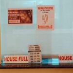 Nivin Pauly Instagram - Houseful shows continue on weekdays too… #Tuesday ❤️❤️ #Padavettu