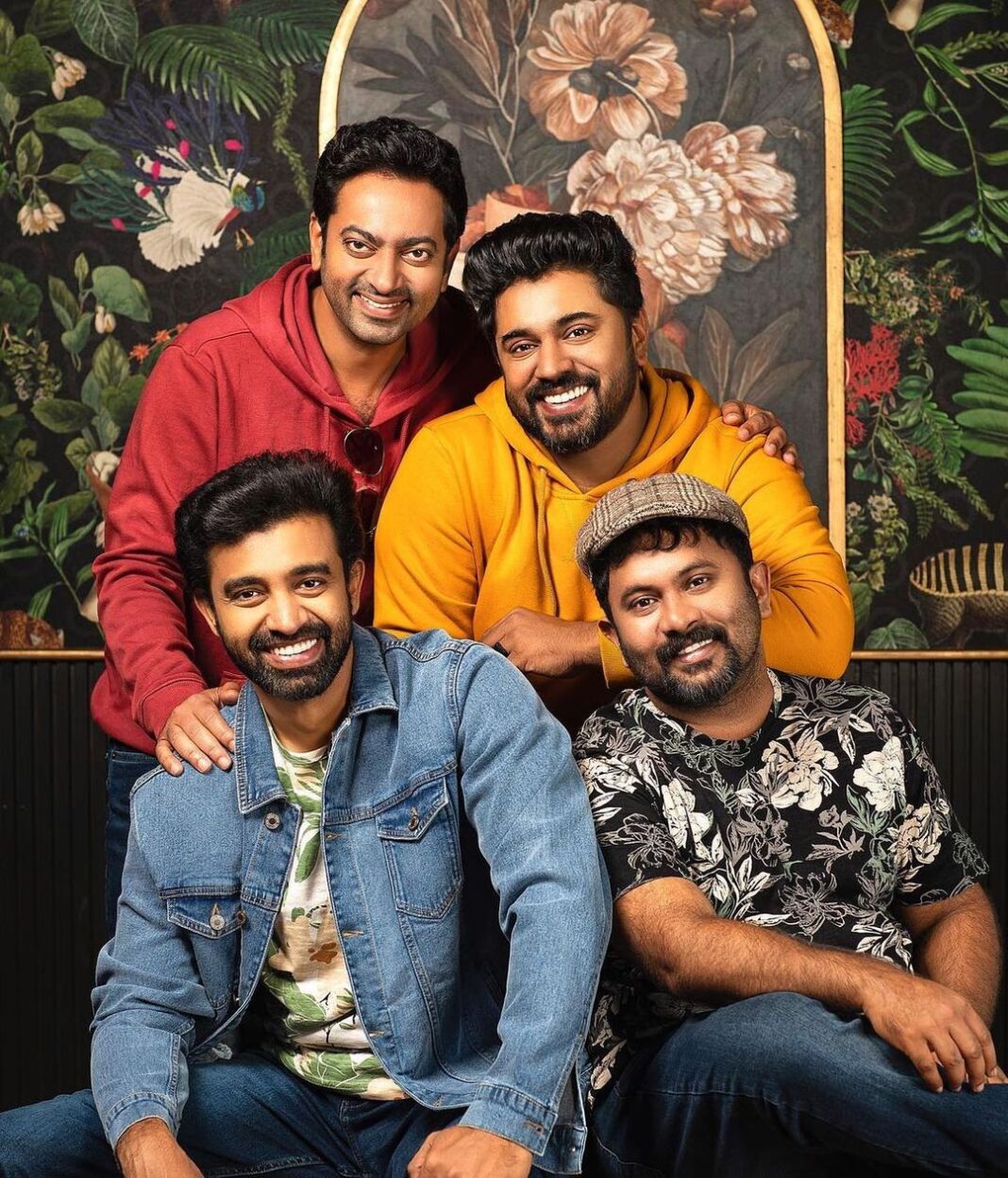 Nivin Pauly Instagram - കിറുക്കനും കൂട്ടുക്കാരും.. #SaturdayNight #Grihalakshmi