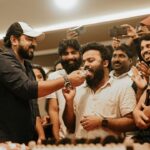 Nivin Pauly Instagram - Success celebrations Revathi Cinemax, Paripally, Kollam 🎉🎉 #Padavettu running successfully at a cinema near you 🍿🎟️