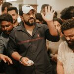 Nivin Pauly Instagram - Success celebrations Revathi Cinemax, Paripally, Kollam 🎉🎉 #Padavettu running successfully at a cinema near you 🍿🎟️