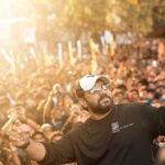 Nivin Pauly Instagram - Stanley and his friends had a fabulous time with the youngsters of Farook College, Calicut. 😎🎭🤳🏼 #SaturdayNight #CollegeDaysAreHereAgain #BackToCollege