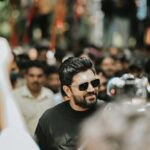 Nivin Pauly Instagram - What an amazing energy and vibe at the Sree Krishna College, Thrissur. Took us back to our college days! 🎭🎭 #SaturdayNight