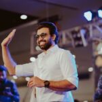 Nivin Pauly Instagram - It was amazing walking into this sea of energy and love at Kozhikode! ⚡⚡ #SaturdayNight 🤘🏼😎🤩🎭
